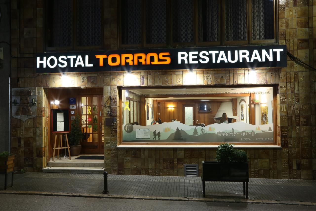 Hostal Torras Sant Hilari Sacalm Buitenkant foto