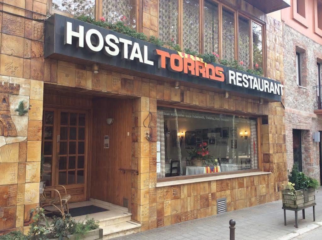 Hostal Torras Sant Hilari Sacalm Buitenkant foto