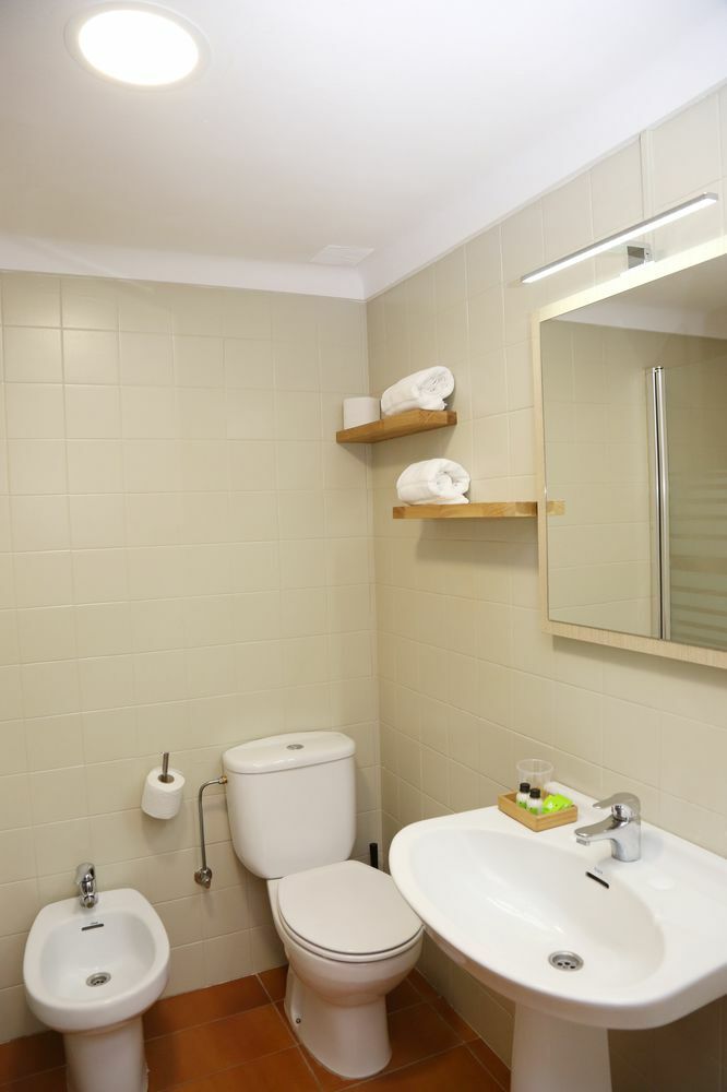 Hostal Torras Sant Hilari Sacalm Buitenkant foto